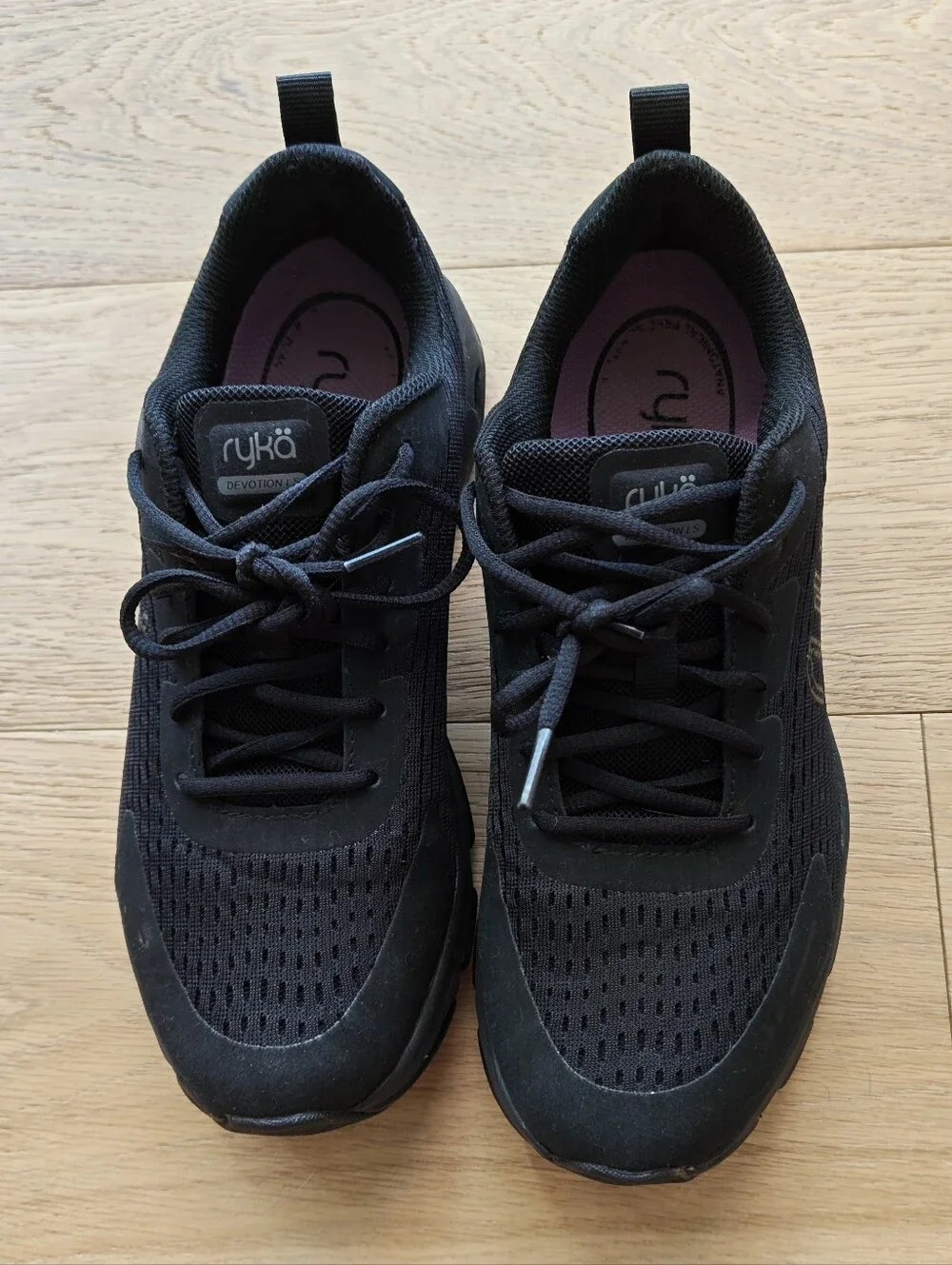 Ryka Womens Black Devotion LS Walking Shoe, Size 8.5 EUC